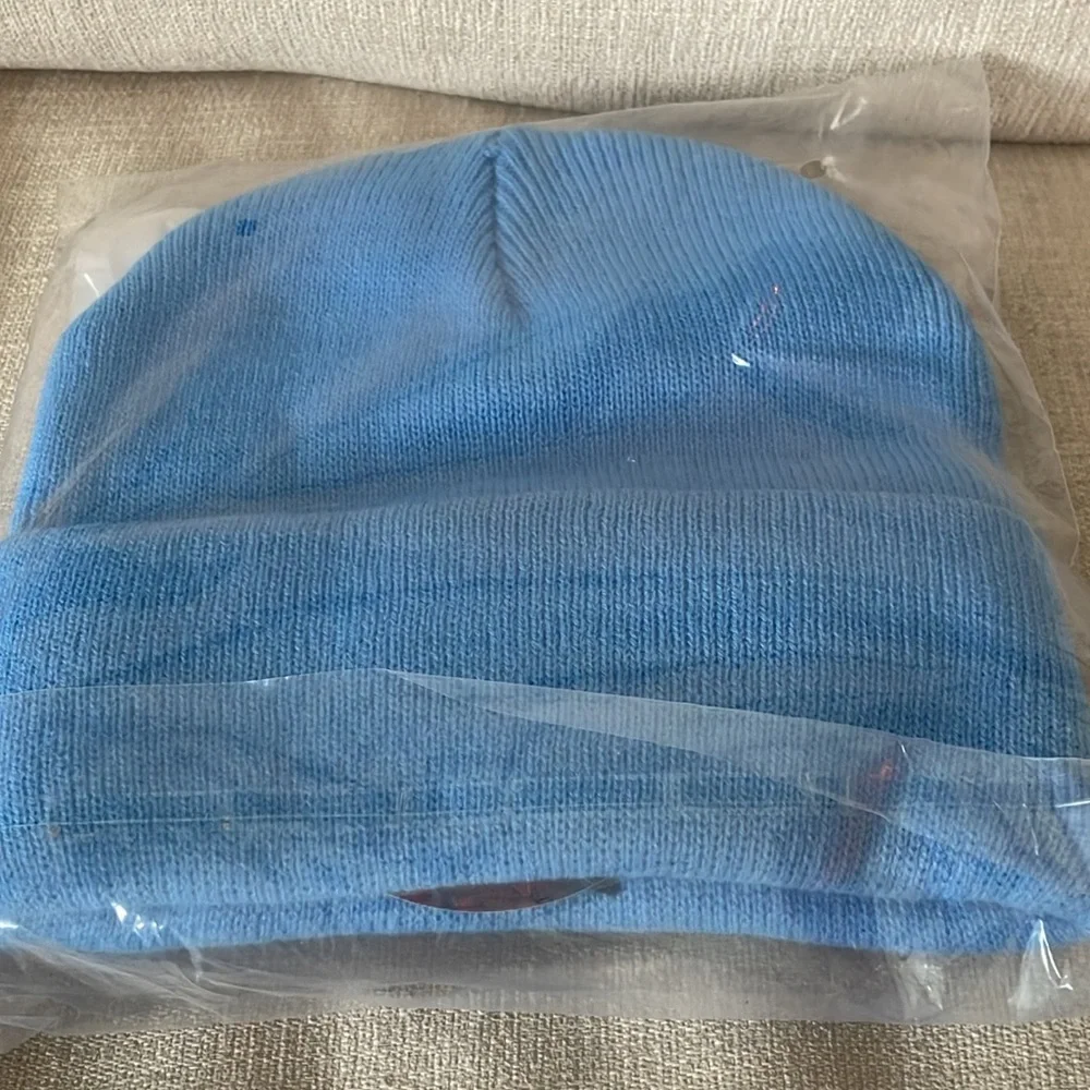 Hat - Picture 2 of 3